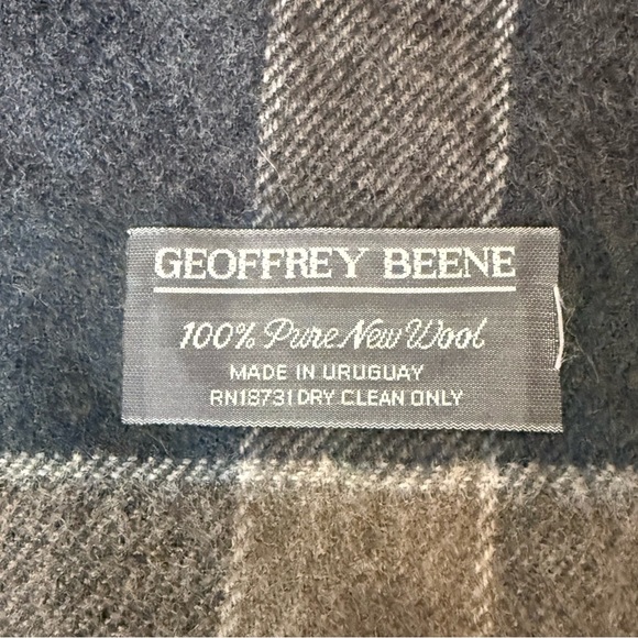 Geoffrey Beene Men’s Scarf Pure New Wool Grey and Tan Plaid Fringe - Picture 3 of 5